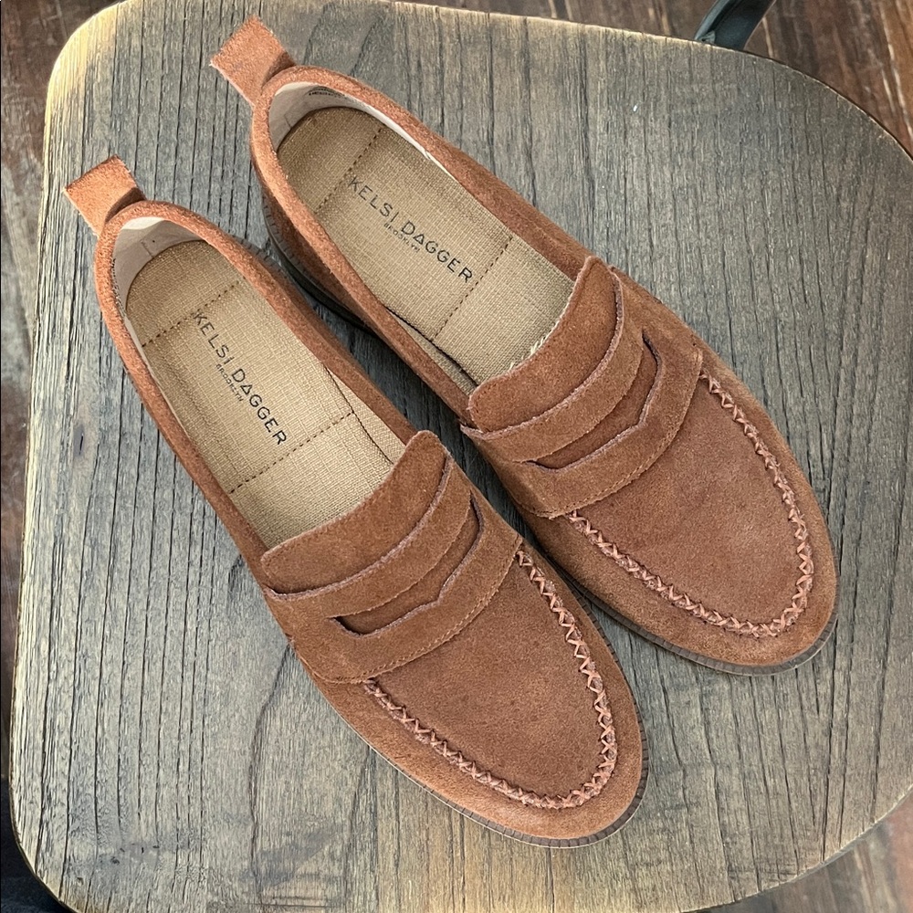 Kelsi Dagger Women's Brown Suede Loafers